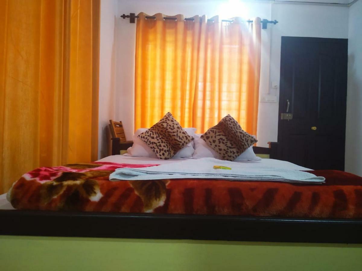 Woodside Homestay Wayanad Batheri Extérieur photo