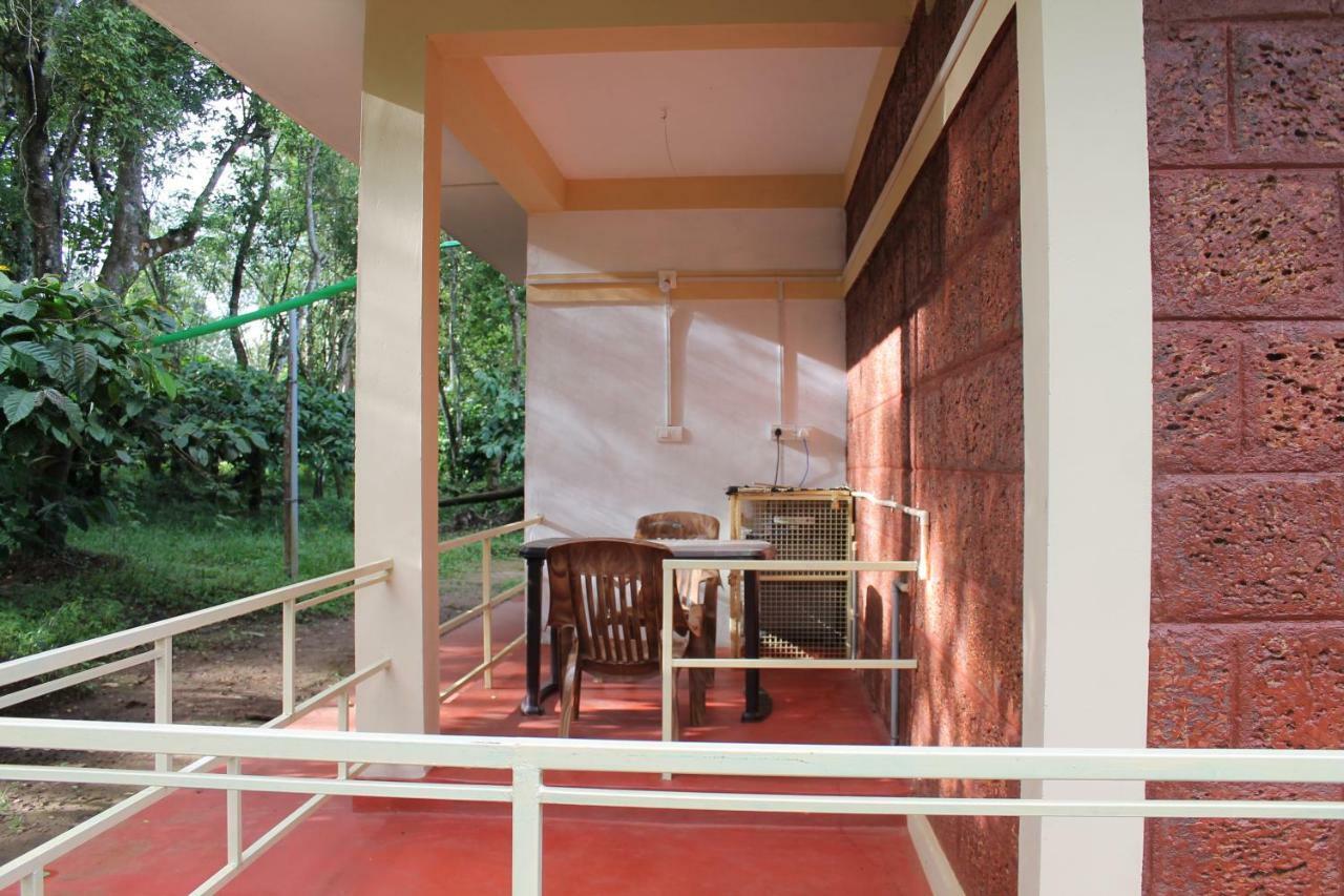 Woodside Homestay Wayanad Batheri Extérieur photo
